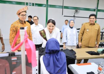 Kunjungi Sentra Fashion Seri Kuala Lobam, Wamendag RI Apresiasi Kreativitas IKM Bintan