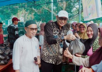 Operasi Pasar Murah Disperindagkopum di Cemaga, Warga Manfaatkan Sembako Harga Terjangkau