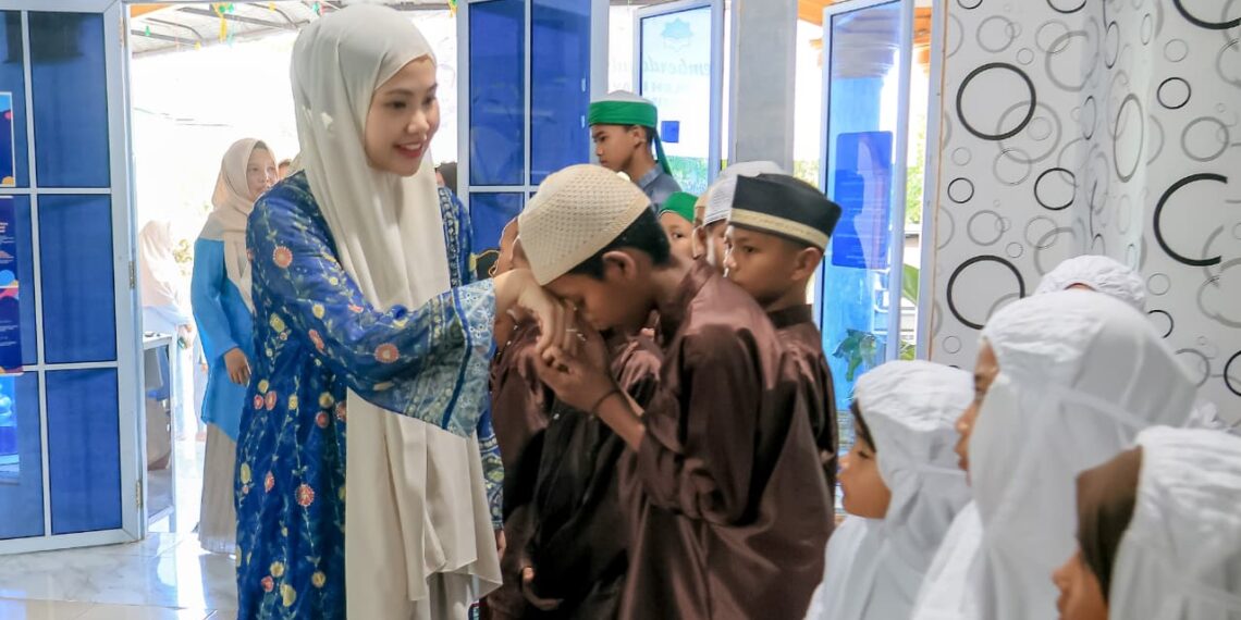Berkah Ramadan, Ketua TP PKK Bintan Berbagi Kebahagiaan Bersama Anak Panti Asuhan Inayah Kijang