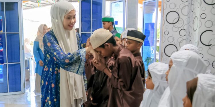 Berkah Ramadan, Ketua TP PKK Bintan Berbagi Kebahagiaan Bersama Anak Panti Asuhan Inayah Kijang