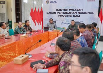 Apresiasi Capaian Jajaran di Bali, Wamen Ossy Tekankan Pentingnya Peningkatan Kualitas Pelayanan dan Data Pertanahan