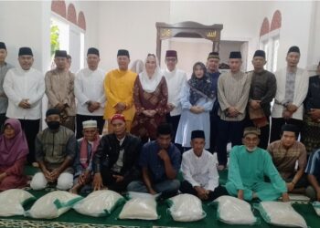 Safari Ramadhan di Batu Gajah, Bupati Natuna Salurkan Berbagai Bantuan Sosial kepada Masyarakat