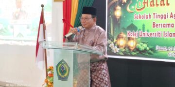 Ketua STAI Natuna Dr. H. Umar Natuna, S.Ag., M.Pd.I