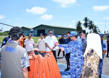 Danlanud RSA Dampingi Bupati Natuna Tinjau Kesiapan Operasi Udara Antisipasi Karhutla