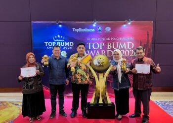 Bupati Roby dan BPR Bintan Borong Tiga Penghargaan Bergengsi di Ajang TOP BUMD Awards 2026