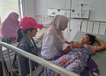 Ketua Komisi I DPRD Kabupaten Kepulauan Anambas, Tetti Hadiyati saat kunjungi Rumah Sakit Palmatak