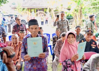 Akhir Perjuangan Panjang, Sertipikat Tanah Mbah Tupon Kembali ke Tangan yang Berhak