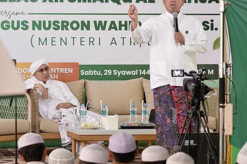 Berikan Motivasi, Menteri Nusron Ingin Santri Dikader sebagai Pelaksana Kebijakan di Bidang STEM