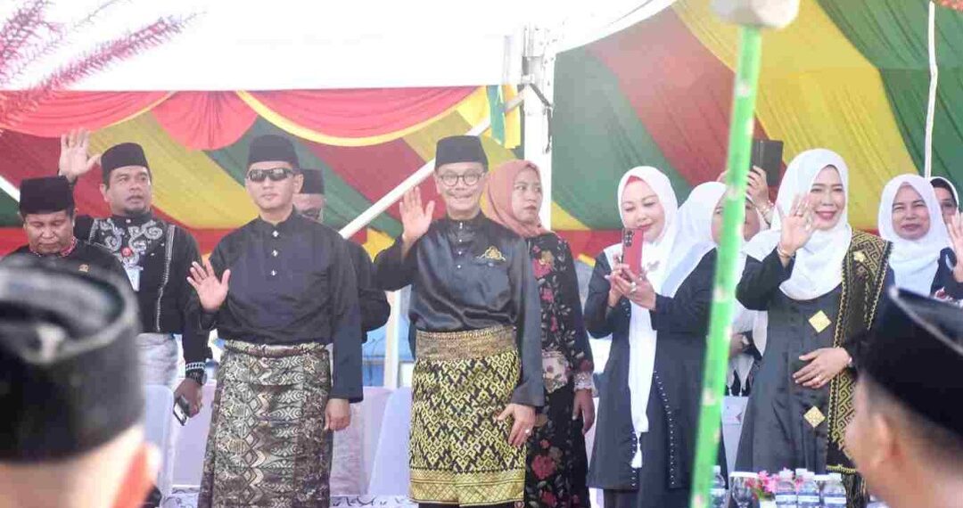 Pawai Ta’aruf Meriahkan Pembukaan MTQH XX , Wawako Raja Ariza Targetkan Lahir Qari-Qariah Berprestasi