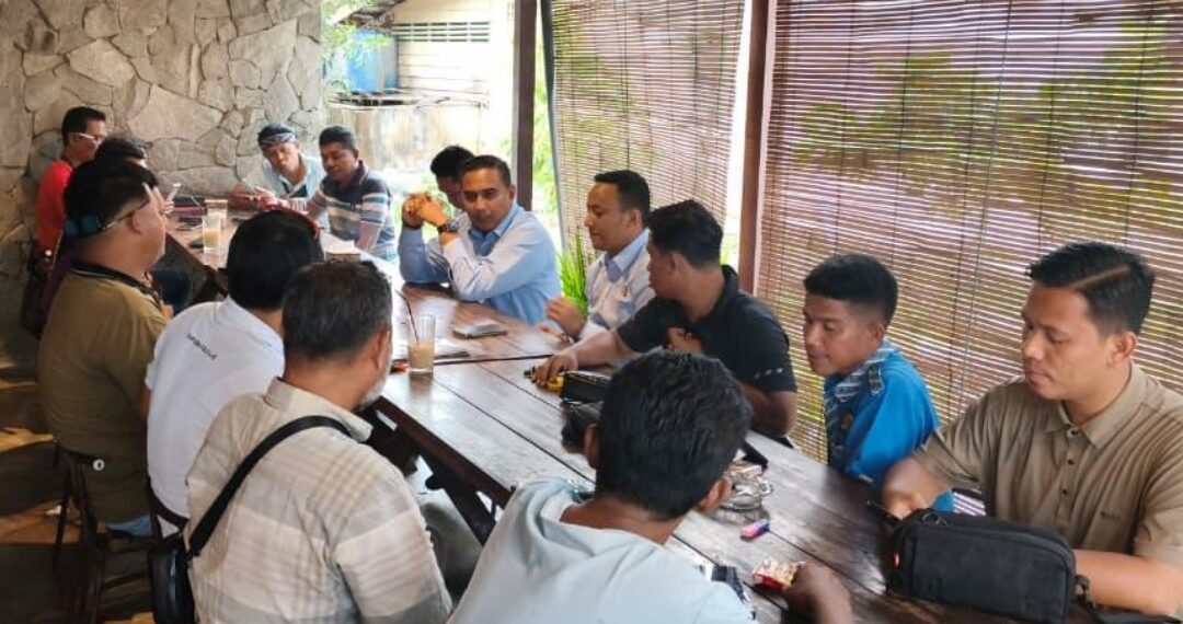 Ngopi Bareng Bersama Wartawan, Kajari Natuna Tegaskan Insan Pers Mitra Strategis