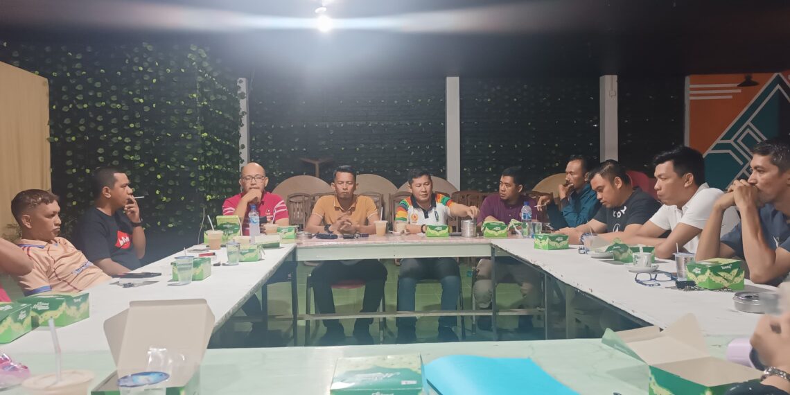 Pengurus KONI Anambas Saat rapat berlangsung di RM. Siantanur