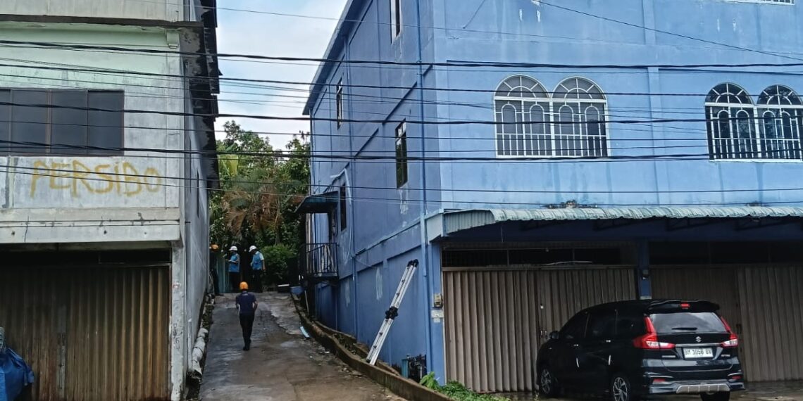 Bongkar Kedok Ayam Di Gatot Subroto, Dua Ruko Diam-Diam Sedot Listrik Ribuan VA Buat Nambang Bitcoin