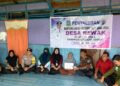 Kepala Desa Rewak Deva Syafutra datangi rumah warga salurkan bantuan BLT-DD bulan Mei