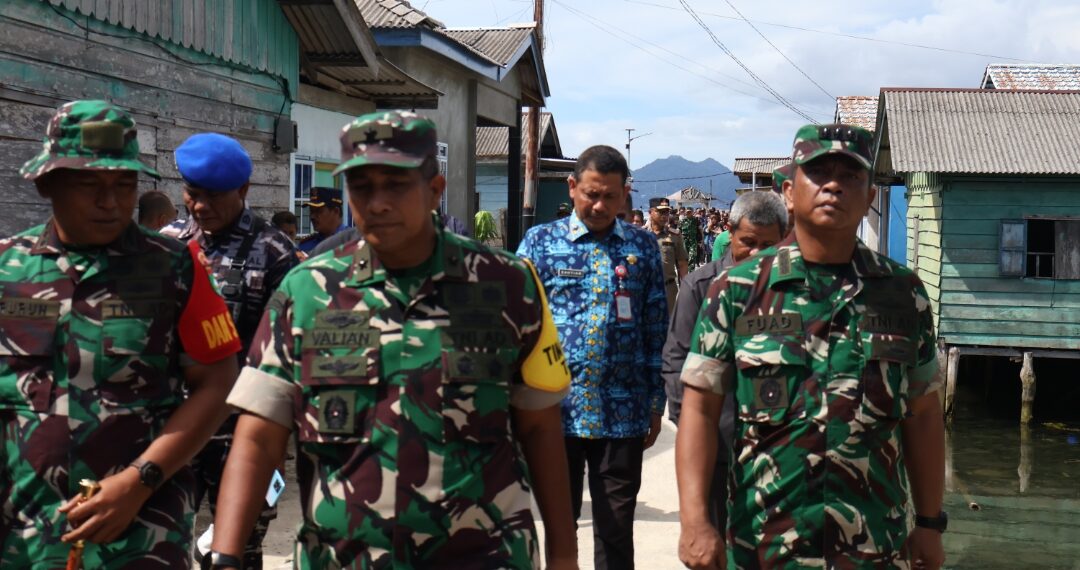 Sekda Anambas Sambut Waasintel TNI di Bandara Matak