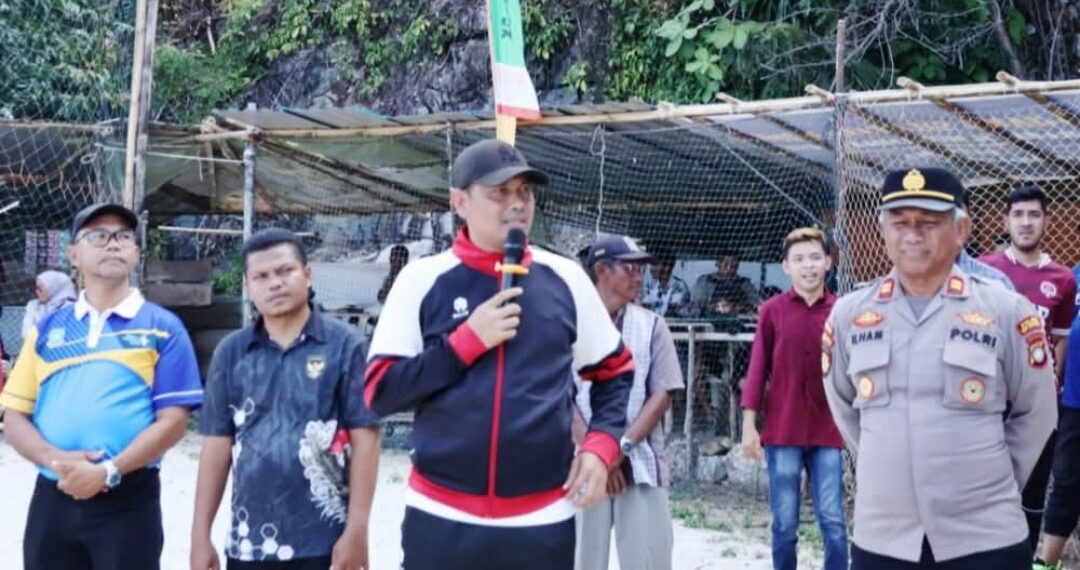 Turnamen Mini Soccer U-12 Desa Liuk Resmi Dibuka Sekda Anambas