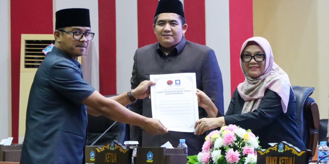 Hadiri Paripurna DPRD, Bupati Roby Tegaskan RTRW Bintan 2026–2046 Jadi Fondasi Masa Depan Daerah