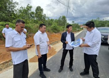 Roby Kurniawan Tinjau Jalan Sinjang Toapaya, Warga: “Dulu Rusak Parah, Sekarang Nyaman Dilalui”