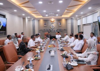 Rakor Bersama para Kepala Daerah di Kalsel, Menteri Nusron: Penentuan Lokasi LP2B Menjadi Kewenangan Daerah