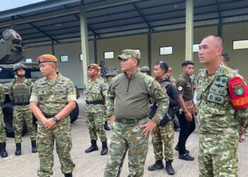 Panglima Komando Gabungan Wilayah Pertahanan I (Pangkogabwilhan I) Letjen TNI Kunto Arief Wibowo, S.I.P., saat melaksanakan kunjungan kerja ke Batalyon Komposit 1/Gardapati, Kabupaten Natuna, Provinsi Kepulauan Riau