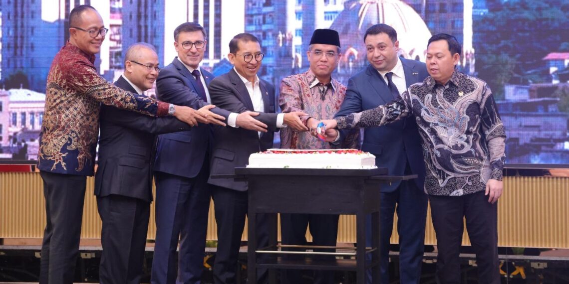 Hadiri HUT ke-108 Azerbaijan, Menaker Tekankan Penguatan Kerja Sama Ketenagakerjaan