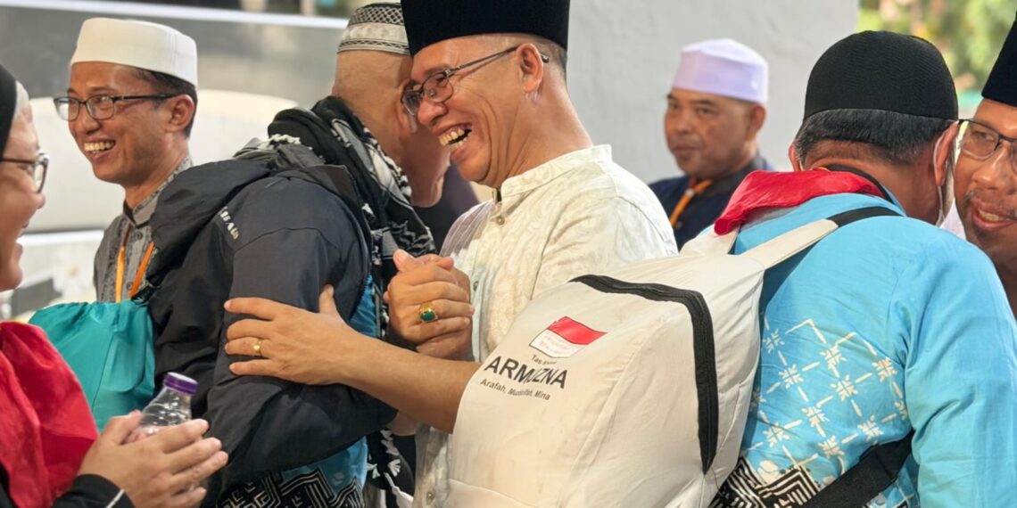 Bupati Anambas Aneng dan Rombongan Saat Penyambutan Jama'ah Haji di Aula Arafah I Asrama Haji Batam