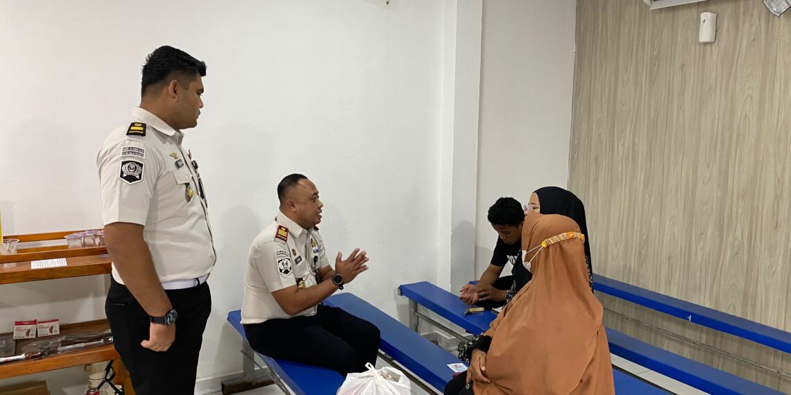 Senin Bareng Karutan : Rutan Karimun Buka “Sapa Masyarakat”, Keluarga WBP Bebas Ngeluh Tanpa Sekat