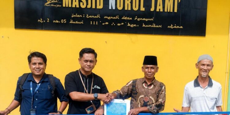 Tenda Pemakaman Jadi Kenyataan! Warga Perayun Kundur Barat Terima Bantuan PT TIMAH