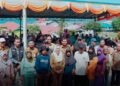 Pasar Murah dan Cek Kesehatan Gratis Warnai Kunjungan Kerja Bupati Natuna di Pulau Tiga Barat