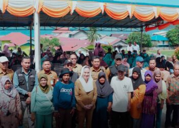 Pasar Murah dan Cek Kesehatan Gratis Warnai Kunjungan Kerja Bupati Natuna di Pulau Tiga Barat