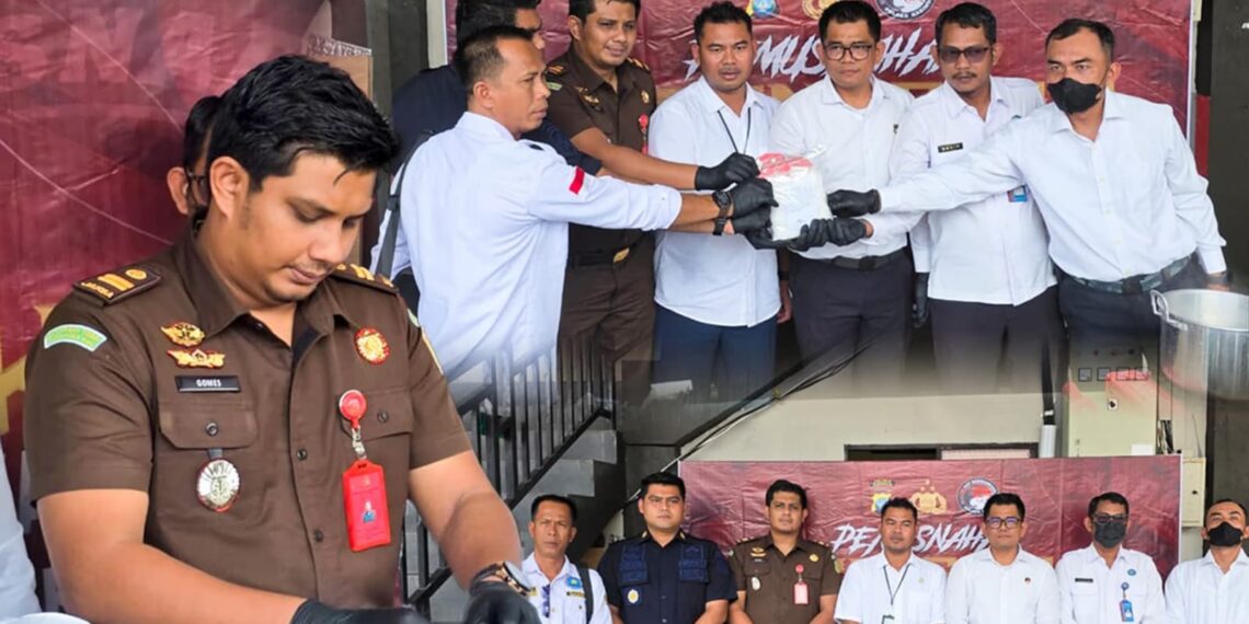 Kejari Karimun Hadiri Pemusnahan Barang Bukti Narkotika di Polres Karimun