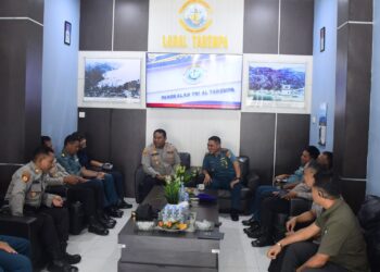 Perkuat Sinergitas TNI–Polri, Danlanal Tarempa Sambut Kunjungan Kapolres Kepulauan Anambas