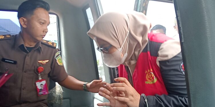 Korupsi Dana Hibah Pilkada 2024 Rugikan Negara Rp1,3 Miliar, 4 Pejabat KPU Karimun Divonis 
