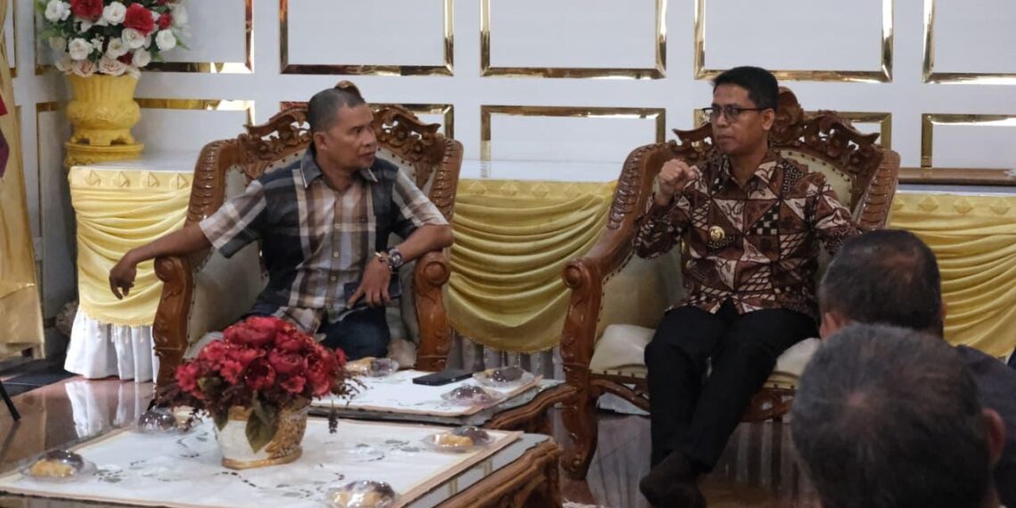 Tampung Aspirasi Nelayan, Bupati Ing Iskandarsyah Siap Surati Kementerian Terkait Sedimentasi Pasir Laut