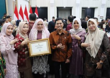 Wabup Deby Terima Sertifikat Eliminasi Malaria dari Kemenkes RI, Bintan Tegaskan Komitmen Menuju Zero Malaria