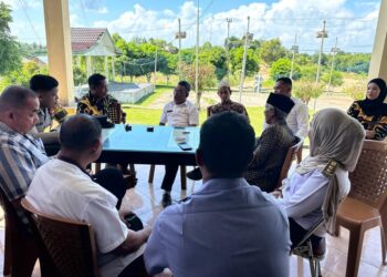 Bhabinkamtibmas Polres Natuna Perkuat Kemitraan dengan Tokoh Masyarakat Demi Jaga Kamtibmas
