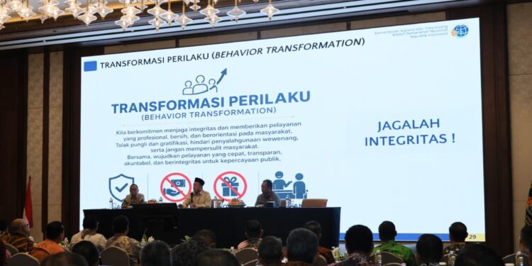 Transformasi Layanan ATR/BPN, Menteri Nusron Tegaskan Penguatan SDM yang Berorientasi Pelayanan