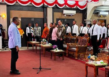 Pembukaan Pemusatan Pendidikan dan Pelatihan (Diklat) calon Pasukan Pengibar Bendera Pusaka (Paskibraka) tingkat Kabupaten Karimun angkatan XXVII Tahun 2026 di Gedung Nasional Karimun, Jumat (7/8) malam.