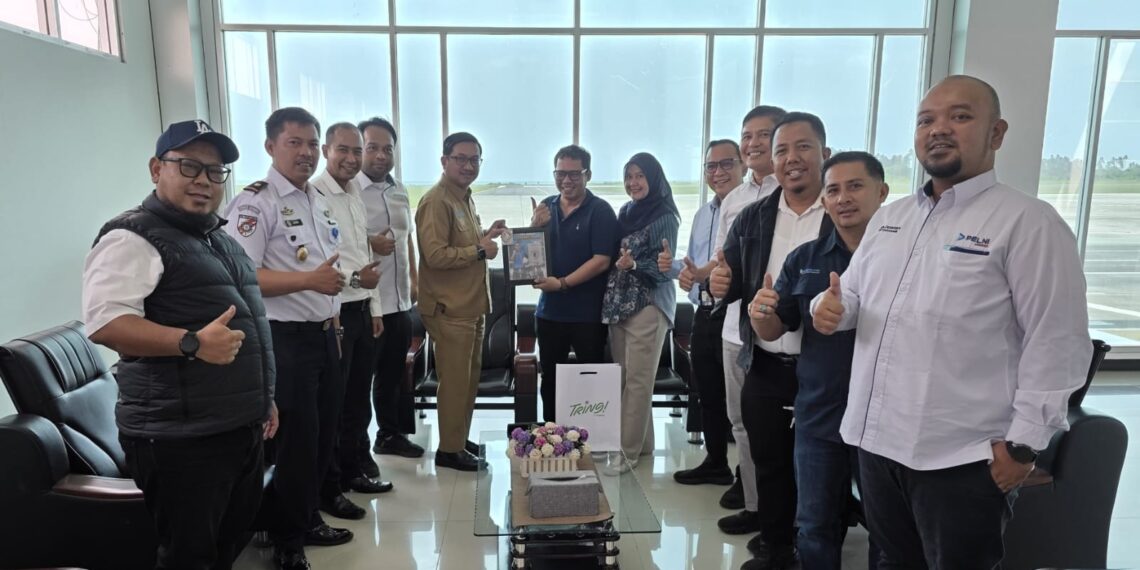 Rafki Chandra Tinggalkan Natuna, Sekda Boy Wijanarko dan Sahabat Ngopi Antar Keberangkatan