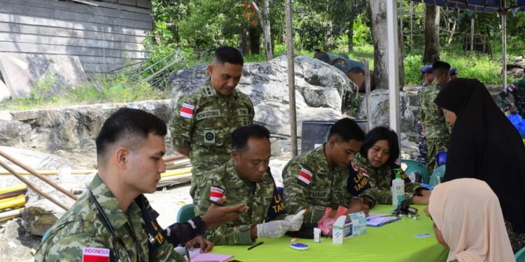 Jelang HUT RI, Lanal Tarempa Gelar Bakti Sosial