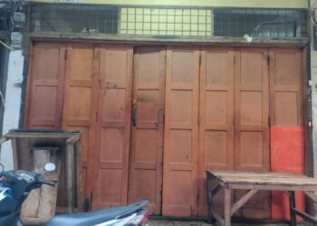 Ajaki Istri Orang ‘Baring-baring’ di Chat, Pemilik Toko Daging Tanjungpinang Dilabrak Suami
