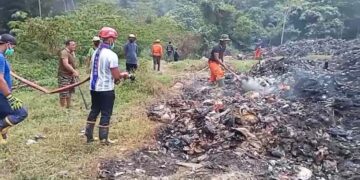 Effendi Pastikan Kebakaran TPS Tarempa Padam Total, Tim terus Bekerja