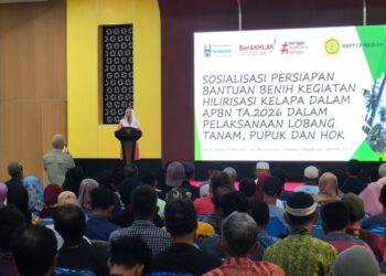 Bupati Natuna Cen Sui Lan saat memberikan sambutan pada acara sosialisasi persiapan pelaksanaan program Hilirisasi Kelapa Dalam dari Kementerian Pertanian (Kementan) di Provinsi Kepulauan Riau (Kepri) tahun anggaran 2026 melalui Dinas Ketahanan Pangan dan Pertanian di Gedung Sri Serindit Ranai.