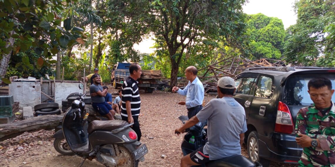 Pengambilan Kayu Bekas Pabrik Kecap Dicegat Pemilik Lahan, Sengketa Kepemilikan Masih Berproses Hukum