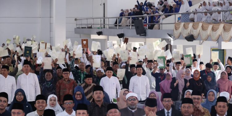 Selembar Sertipikat Menjaga Amanah Tanah Wakaf