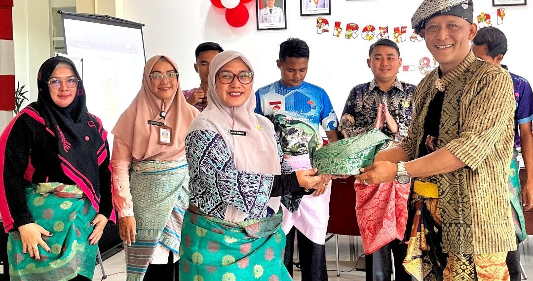 Geram Kepri Bersatu dan Disparbud Anambas Kolaborasi Kenalkan Filosofi Tanjak dan Kain Samping