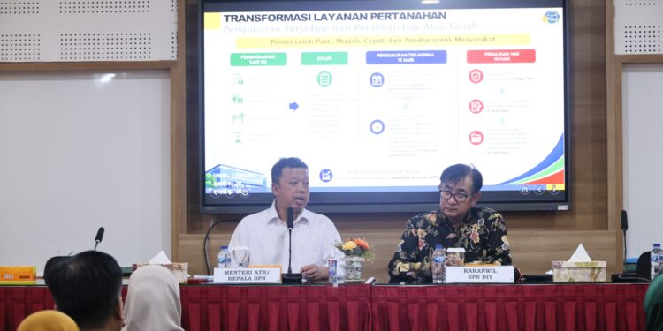 Kumpulkan Jajaran IPPAT dan BPKAD Se-Yogyakarta, Menteri Nusron Sosialisasikan Transformasi Layanan Pertanahan dan Organisasi