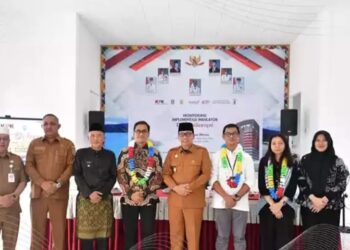 Wakil Bupati Natuna, Jarmin, SE, saat menghadiri kegiatan Desa Antikorupsi yang dihadiri oleh Wakasatgas KPK RI Aris Dedi Arham beserta rombongan di Gedung Pertemuan Desa Limau Manis, Kecamatan Bunguran Timur Laut, Kabupaten Natuna.