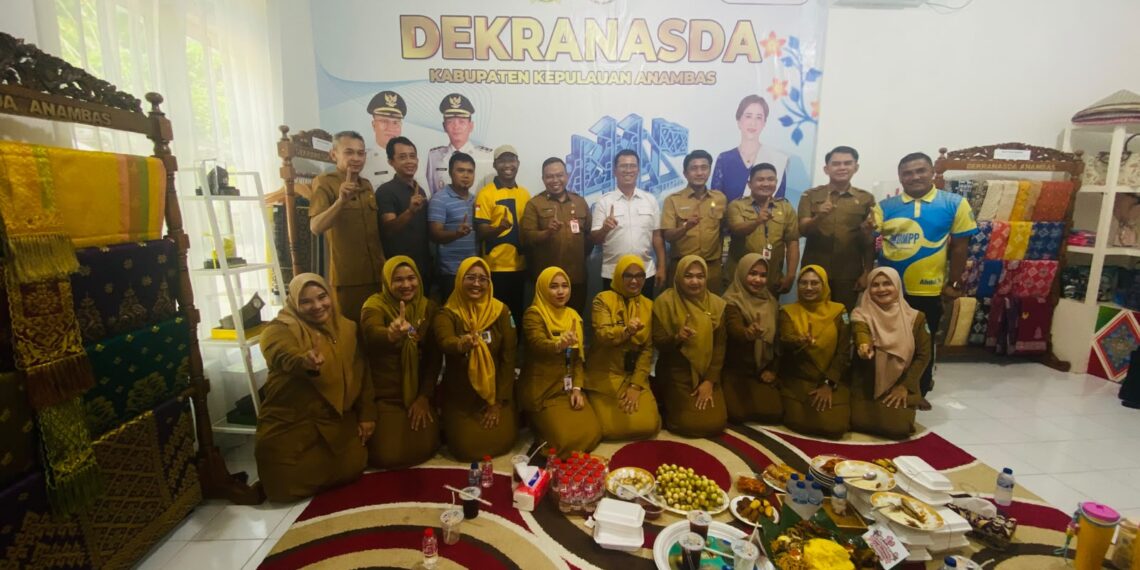 Genap Setahun, Galery Dekranasda Anambas Didorong Terus Berinovasi