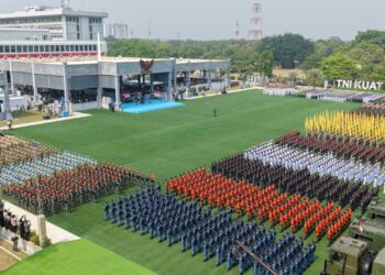 HUT ke-81 TNI, Wamen ATR/BPN Ossy Soroti Pengabdian dan Kekuatan TNI Bersama Rakyat