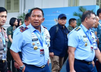 Komandan Lanud Raden Sadjad (Danlanud RSA) Marsekal Pertama TNI Onesmus Gede Rai Aryadi, S.E., M.M., M.Han., saat menghadiri taklimat Presiden Republik Indonesia Prabowo Subianto bersama para perwira tinggi TNI dan Polri di Kompleks Istana Kepresidenan Jakarta